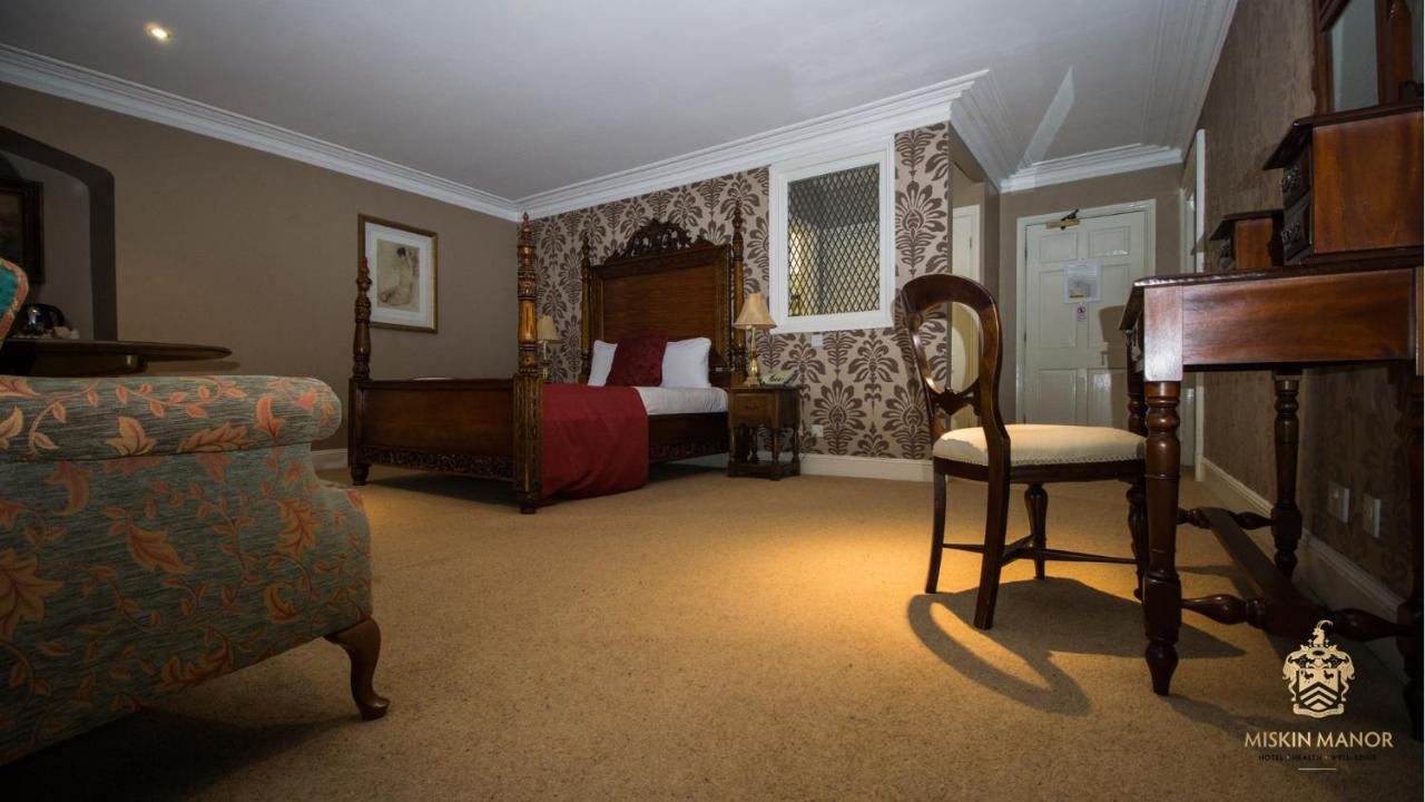 Miskin Manor Hotel Hensol Exterior photo